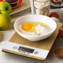 Bamboo Kitchen Scale+in use v2